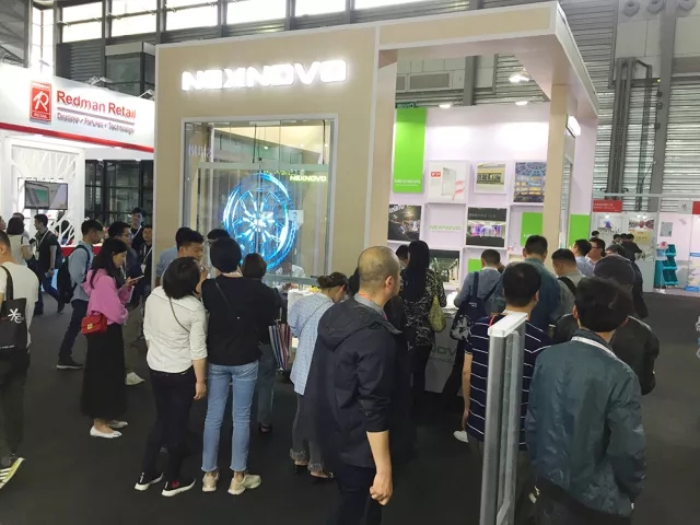 晶泓科技透明LED显示屏争艳C-star 2018上海国际零售展，取得理想效果完美落幕(图8)
