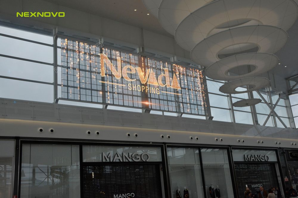 西班牙NEVADA内华达商场LED透明屏项目(图2)