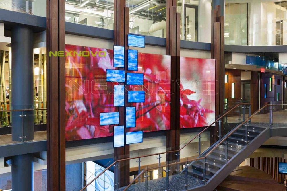 加拿大BLUE SHORE银行总部玻璃幕墙LED显示屏项目(图2)