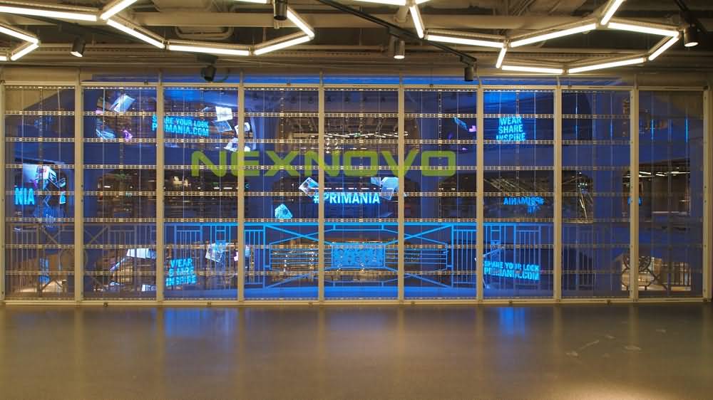 西班牙马德里PRIMARK旗舰店LED透明屏项目(图2)
