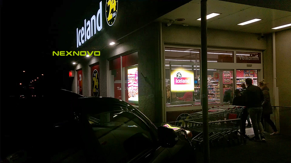 冰岛超市透明LED显示屏项目(图2)