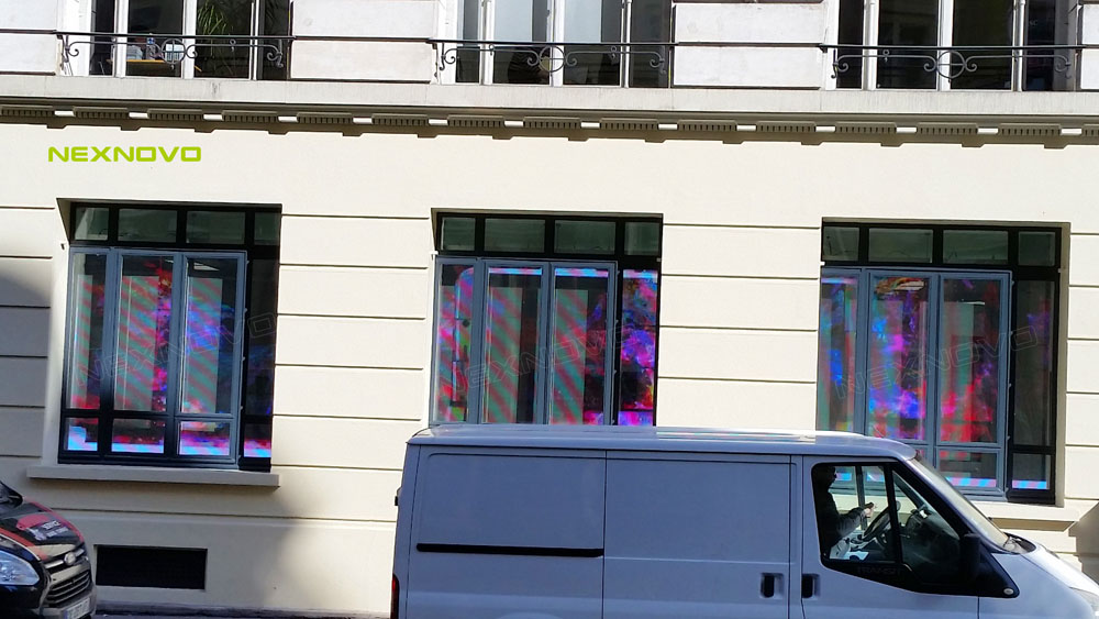 巴黎华为LED透明屏旗舰店橱窗项目(图1)