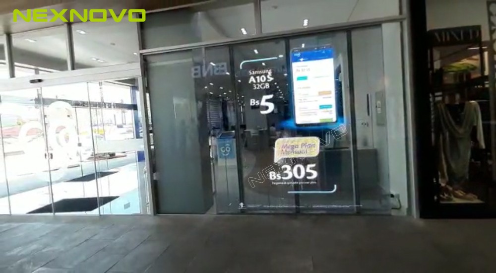 玻利维亚电信及媒体品牌Tigo零售店橱窗LED透明屏项目(图1)