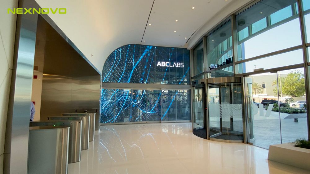 巴林ABC银行创新中心LED透明屏项目(图2)