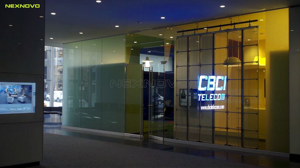 加拿大蒙特利尔CBCI电信公司透明LED显示屏项目(图2)