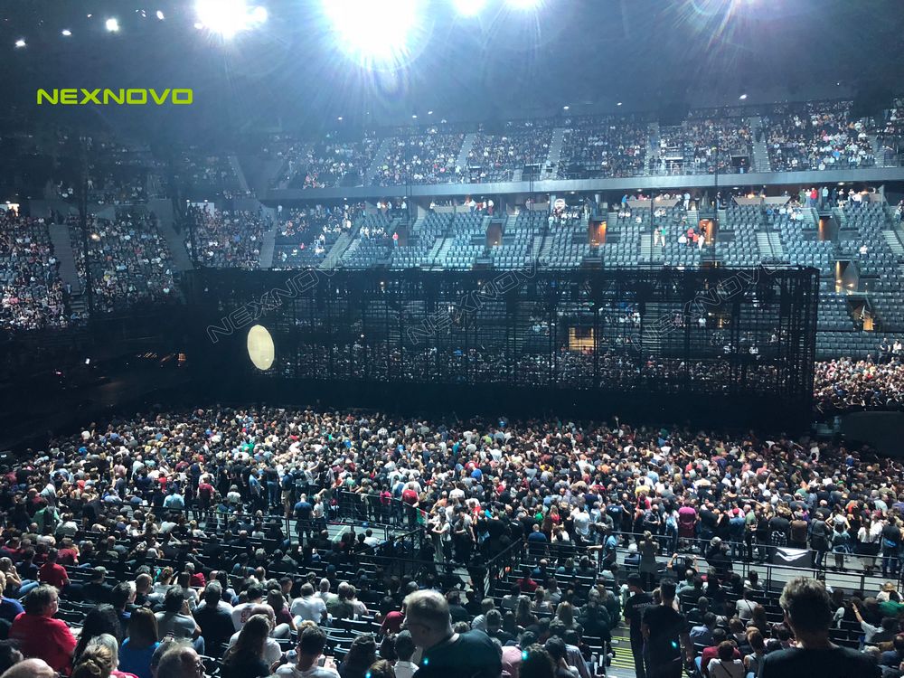 世界顶级摇滚乐队U2巡回演唱会透明LED显示屏项目(图6)