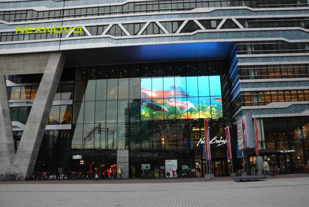 荷兰海牙商场玻璃幕墙LED透明屏项目(图11)